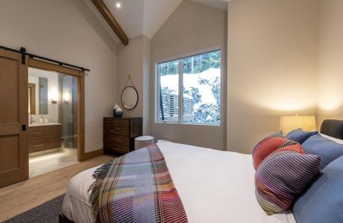 Whistler Village House | Northern Lights 32 by Outpost Whistler