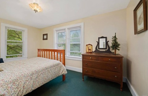 Inlet House | Northern Lights Lodge -In the heart of downtown Inlet