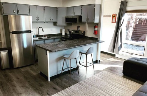Airport Heights Community Council Apartment | Northern Nights your Modern Home Away From Home