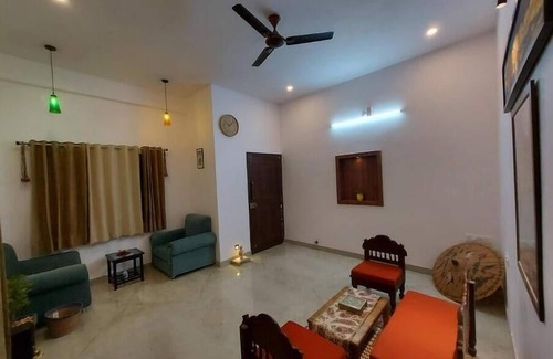 Udaipur House | Northern Room @ D Bungalow