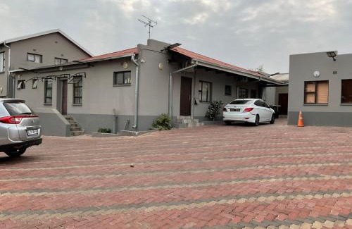 Ekurhuleni Hotel | northmead lodge