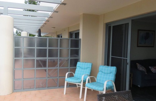 South West Rocks Apartment | NORTHPOINT UNIT 9 - AWESOME VIEWS & 100 METRES TO BEACH