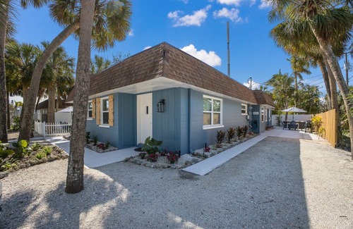 Anna Maria Villa | Northshore Beach House near Pine Ave, north end of Anna Maria Island