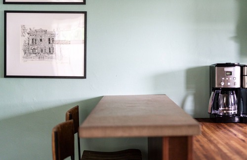Indianapolis House | Northside Cottage - Perfect Indy Location