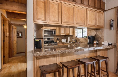 Truckee House | Northstar Cabin. Beaver Pond. Peaceful. Rec cen/pool/hot tub at HOA. Large deck.