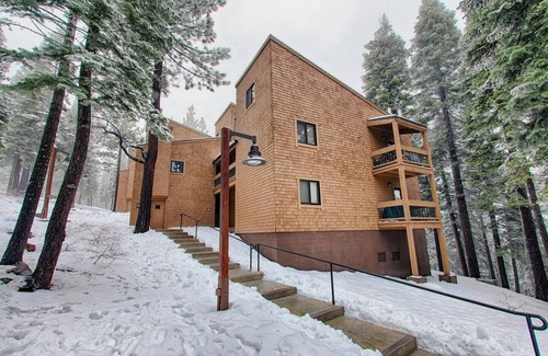 Truckee Condo | Northstar Ski-In/Ski-Out Renovated 2BR Hidden Gem at Truckee Lake Tahoe