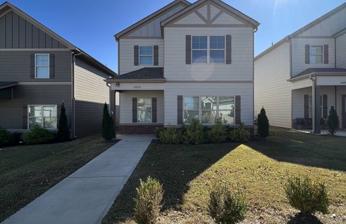 Normal House | Northwest Huntsville 4 Bedroom House with Parking