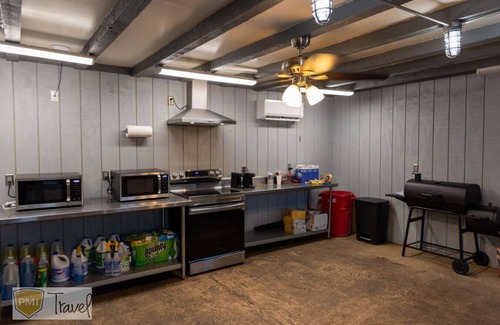Prescott Hotel | Nostalgic Motel Vibes *Cozy Rooms * WIFI *Room 2