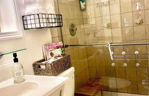 Covington House | Nostalgic Retro Seattle Lake House with King Suite; private dock & lake access