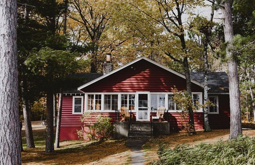Manitowish Waters Cabin | Nostalgic The Lodge | May and June 2026 Openings