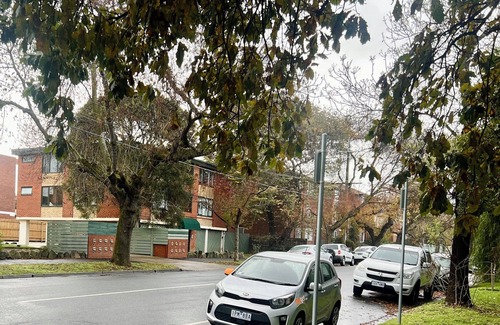 Ascot Vale Apartment | NOT AVAIALBLE
