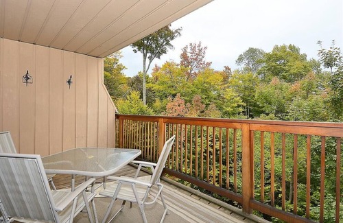 Stowe Area Condo | Notchbrook 34AB: 2 br, wood fireplace, seasonal pool, community amenities!
