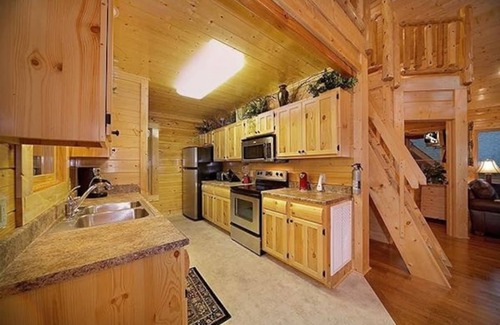 Sevierville Cabin | Nothin But Views, Free Wifi, game room, Legacy Mountain Resort, 180 degree view