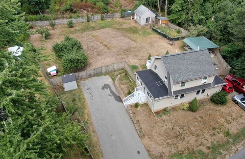 Georgetown House | Nothing Fancy Older Pet Friendly Home – near I-95