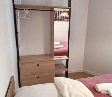 Orleans Apartment | Notre Dame 2 - Entrée privative - Indépendant - 50m bords de Loire - Hypercentre