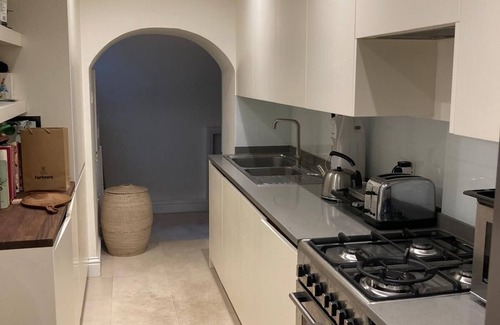 Notting Dale Apartment | Notting Hill communal garden 2 bed flat