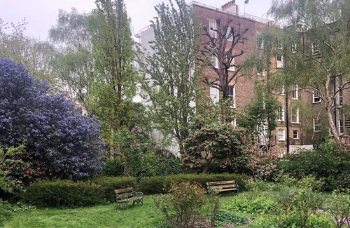 Notting Dale Apartment | Notting Hill communal garden 2 bed flat