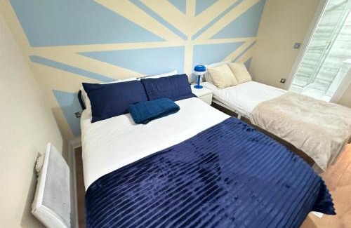 Stapleford House | Nottingham Violet
