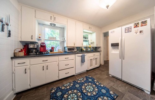 Novelty Apartment | Novelty Wooded Retreat, 3 b 2 b