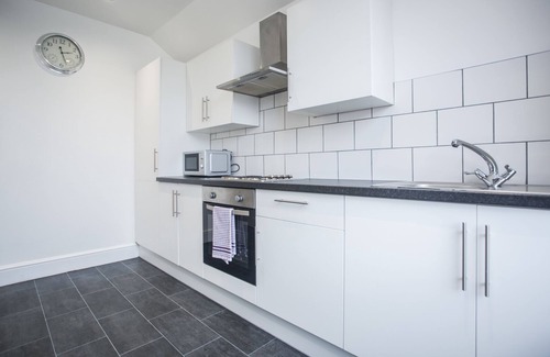Horfield Apartment | November Discount - Long Stay - Contractors