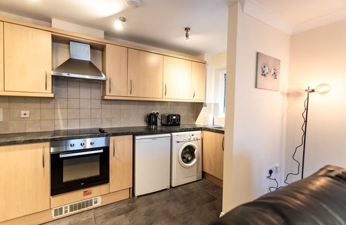 Southville Apartment | November Discount - Long Stay - Contractors