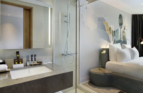 Menteng Hotel | Novotel Jakarta Cikini Hotel