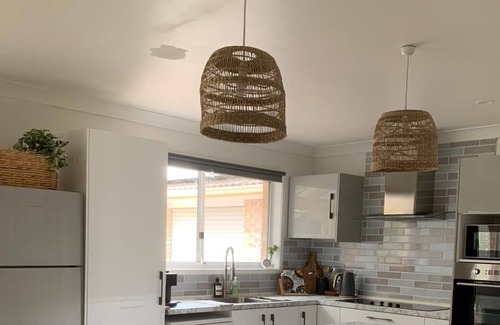 Narrawallee House | Now Available 22 Oct to 1 Nov - 120m to Beach!