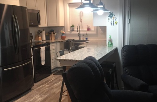Myrtle Beach Cottage | Now booking summer weeks for 2025!