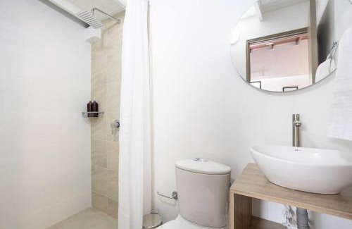 La Florida Villa | NOWA Provenza -Private Villa with Heated Pool & Spa