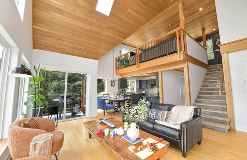 Otter Point House | NowhereSooke Escape - A West Coast Dream Retreat