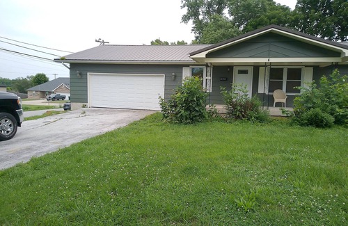 Bolivar House | nPleasant 3-bedroom house in delightful Bolivar with AC