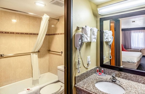 Citrus Grove Hotel | NQQ-Double Queen Non-Smoking