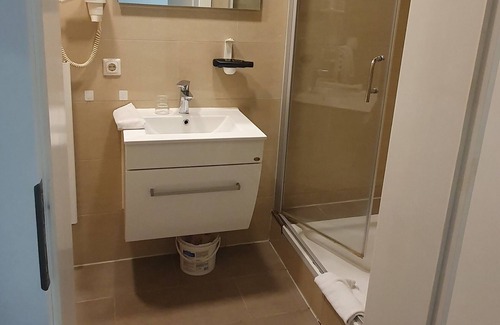 Finkenwerder Apartment | Nr 11. VIP Befindet sich im Finkenwerder-Center Hauptstraße