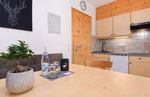 Wallgau Apartment | "Nr. 4 - Geroldsee" apartment, shower, WC, 1 bed. - Wallgauer Hof, vacation apartments