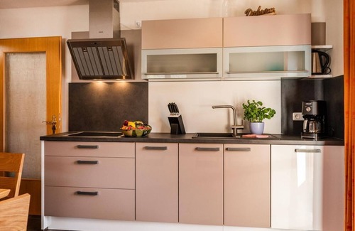 Wallgau Apartment | "Nr. 5" apartment Finzbach, 2 bedrooms, shower, WC - Geierstanger, country house