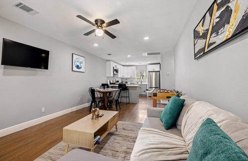 MacGregor House | Nr Med Center, Midtown, DT | Games | Patio BBQ