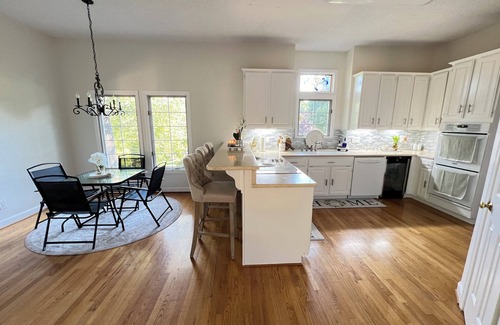 High Point House | nRelax and have fun with it in High Point