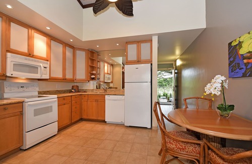 Napili Condo | NS D230 Studio w Pool Steps to Napili Bay