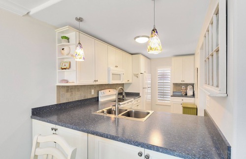 Point East Condo | NSB OCEAN VIEW - Sleeps 6 - Kalypso’s Hideaway