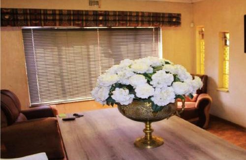 New Redruth House | NSK GUEST HOUSE