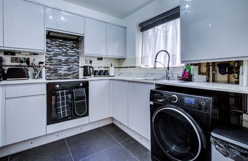 Stratford Apartment | nSpacious 2BR Flat Central London, Great Links