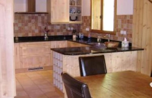 La Chapelle-d'Abondance Ski Chalet | nSuperb Detached 4 Bedroom Family Chalet. Perfect for Winter and Summer.