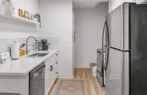 Bentonville Apartment | nThe Biker Bunker- Hot Tub - Next to MTB & Close to Downtown Bentonville