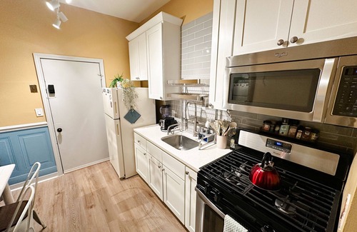 Dwight Apartment | nThe Sicilian
