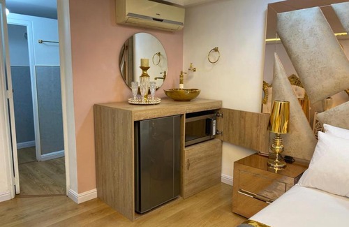 Zona Rosa Apartment | Nuevo y lujoso apartamento por el lleras (en el poblado)