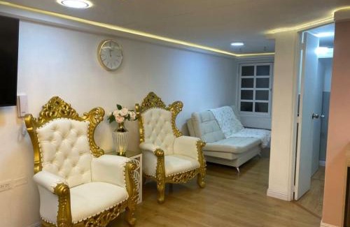 Zona Rosa Apartment | Nuevo y lujoso apartamento por el lleras (en el poblado)