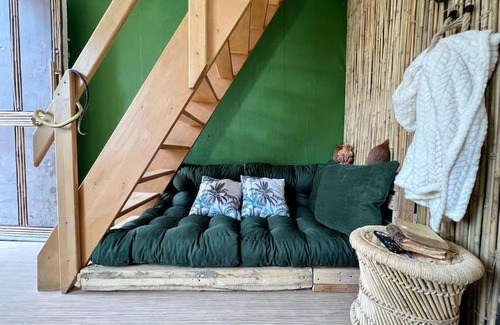 Souppes-sur-Loing Apartment | Nuit dans la jungle - love room