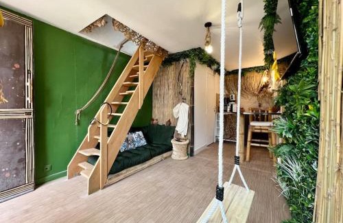 Souppes-sur-Loing Apartment | Nuit dans la jungle - love room