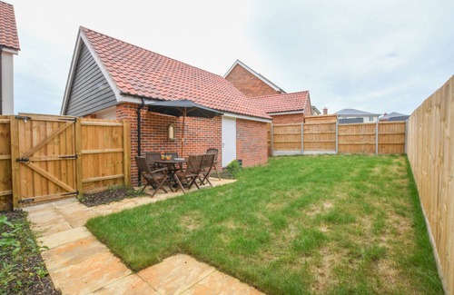 Halesworth Cottage | NUMBER 51, HALESWORTH, family friendly, with a garden in Halesworth