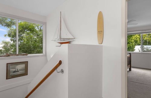 Apollo Bay House | Number 6 @ The Bay - Fantastic Spot